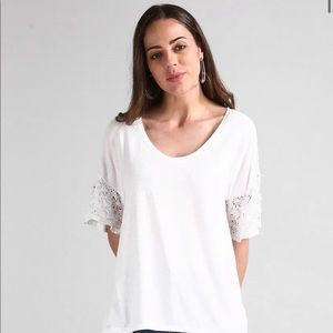 Gap White Lace-Sleeve Tshirt